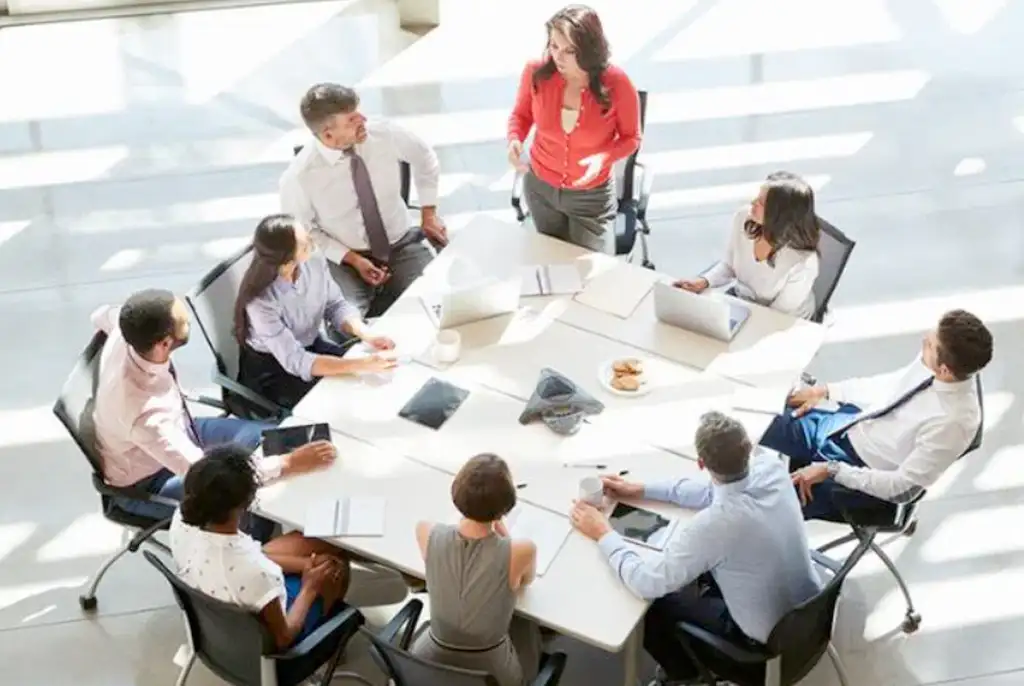 Behind the business case for more female advisors